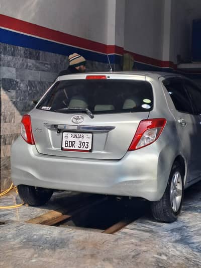 vitz F1 . . 0336.1686720