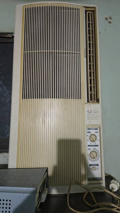 Uwind 1 Ton Portable AC Need Season Service