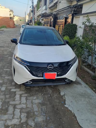 Nissan note aura  G package leather edition