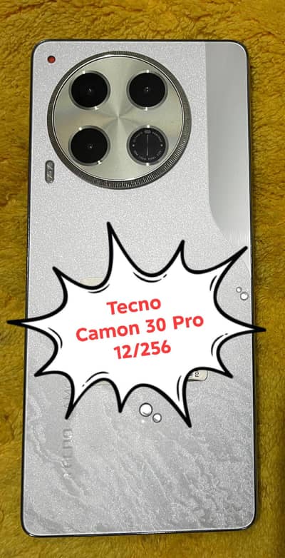 Tecno Camon 30