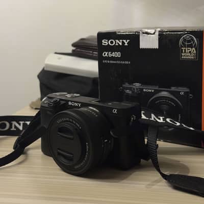 Sony a6400 with 16-50mm Lens