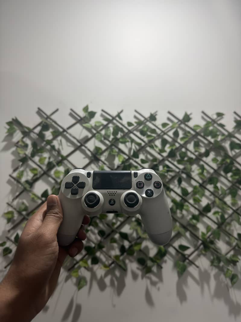 PS4 controllers 3