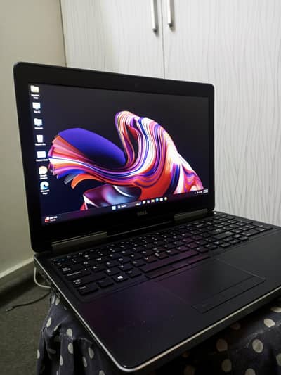 Dell Precision 7520 - Budget workstation with 4gb graphics card