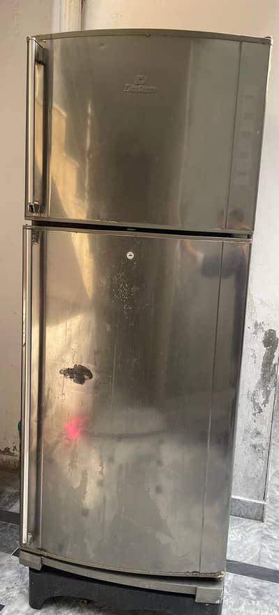 Full‑size Dawlance refrigerator