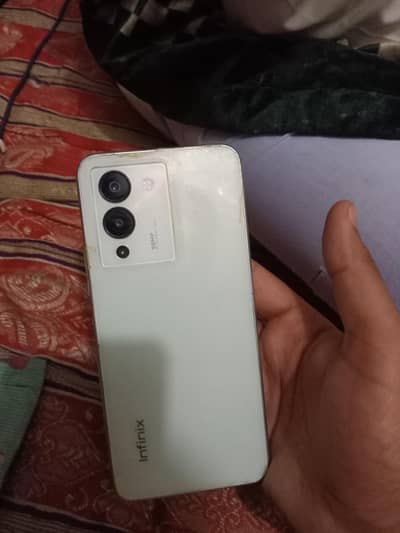 urgent sale neat and clean one hand use mobile