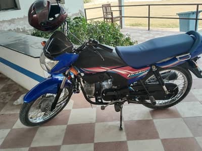 one hand use Honda  Prider