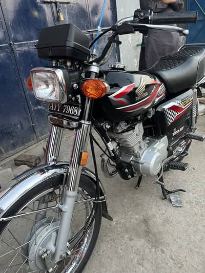 Honda 125 for sale contact 03254825916