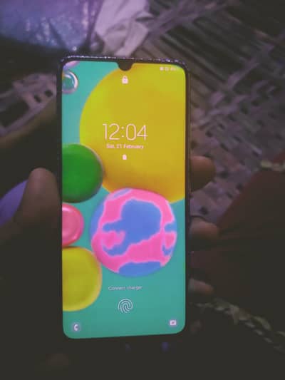 best gaming phone hai Snapdragon 8 processor 8+128 daba charger Nahi h