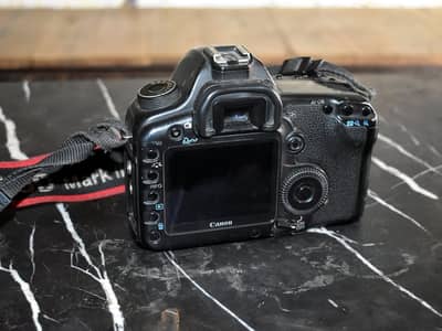 Canon 5d mark ii full fram camera