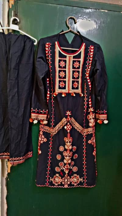 Stunning embroidery work on lawn suit heavy handwork