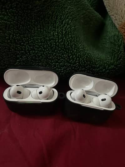 2 New ear pods available for sale