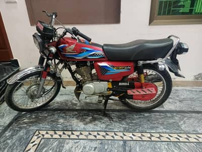 Honda 125 Argent For Sagiwal