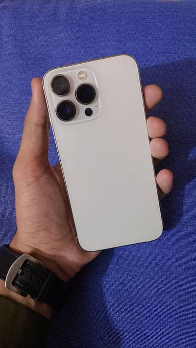 Apple iPhone 13 Pro – 256 GB (Non-PTA) with Original Box