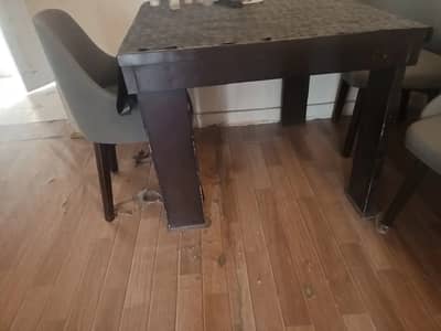 4 seater Dining Table