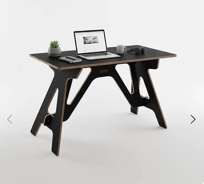 Open wood premium black table for sale