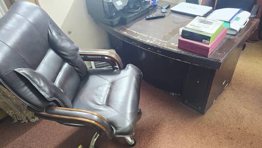 Used executive Office Table & Chair
