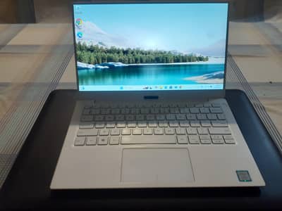 Dell XPS 13 9380 Core i7 8th Gen 8Gb Ram 477 Gb SSD
