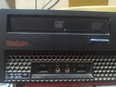 4GB RAM, 160GB Hard disk processor : Intel core 2 Duo E6550 @2.33GHz