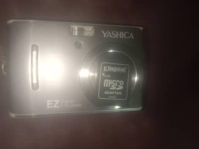Yashica EZ DIGITAL F10 ZOOM 10Mp