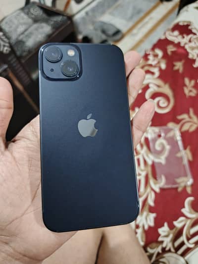Apple iPhone 13