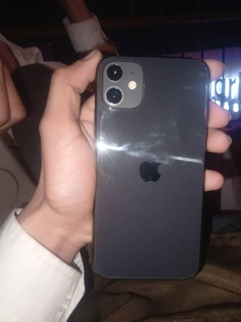 iPhone 11 2