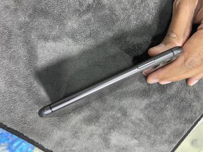 iPhone 11 64gb factory unlock