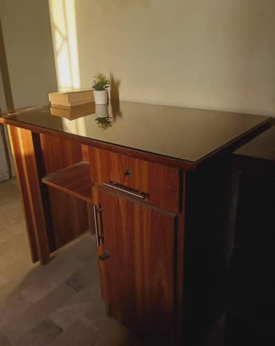 Wooden Study Table with Glass Top – Excellent Condition