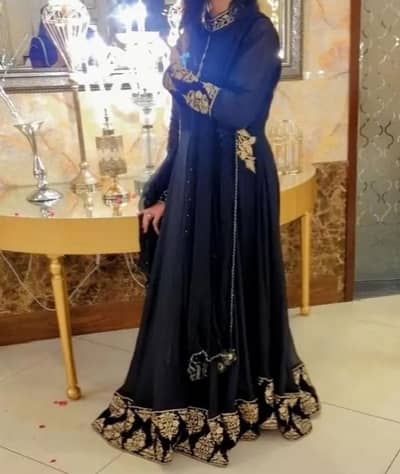 urjent sale black maxi chiffon staff with shose 1 time use