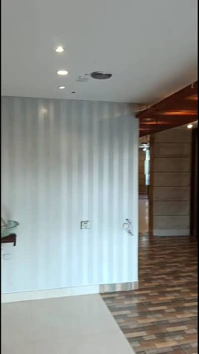 In DHA Phase 5 Office Sized 970 Square Feet For Rent