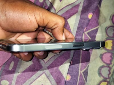 iPhone 15 pro JV 128 GB