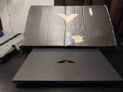 HP Victus 15