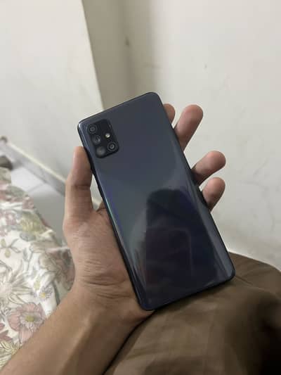 Samsung galaxy A71 8/128 complete box Official PTA approved