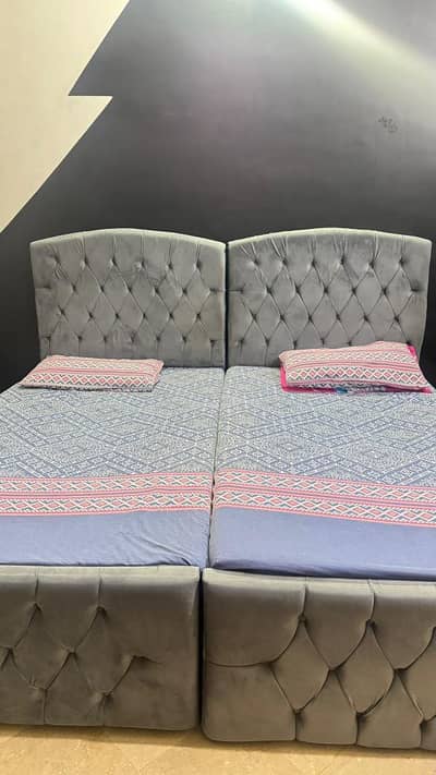 STYLISH VELVET SINGLE BEDS