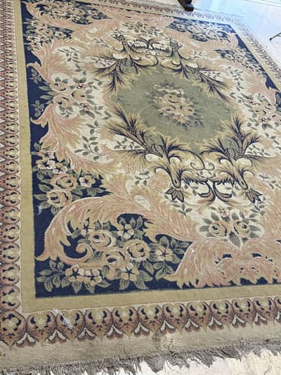 Centre carpet for lounge or drawing room