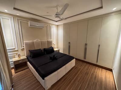 2 Bedrooms Luxury Furnished Apartment is Available For Rent in Bahria Town Lahore