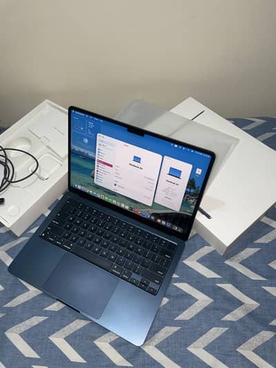 Apple macbook air m2 8/256gb full box 2022 model