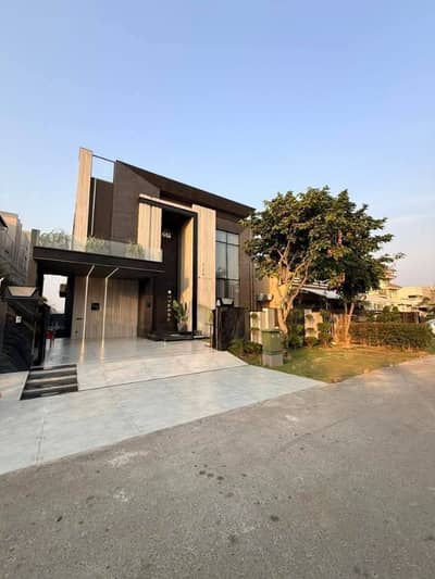 1 Kanal Brand New Luxury Furnished House for Rent in a Prime Location of Bahria Town, Lahore.