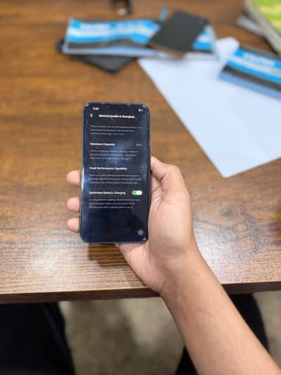 Iphone 14 midnight blue color JV