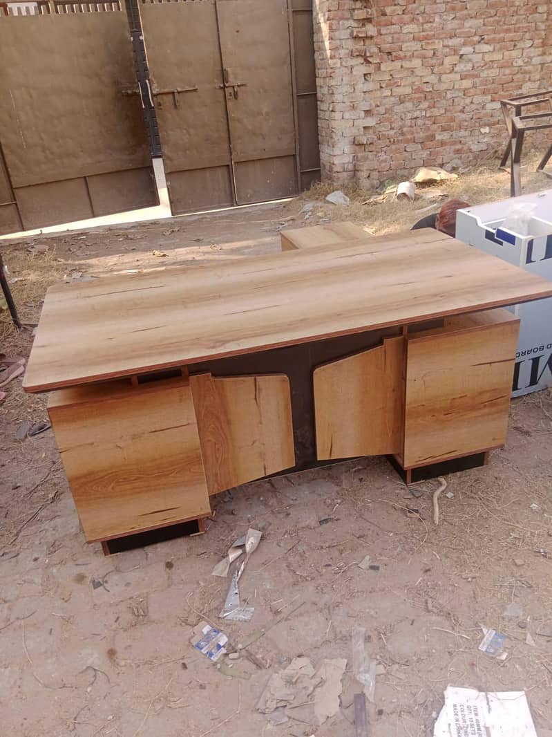 Executive office table Boss table 10