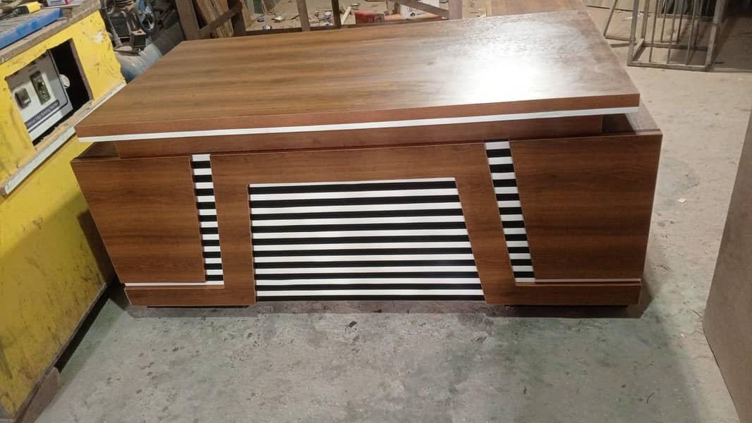 Executive office table Boss table 18