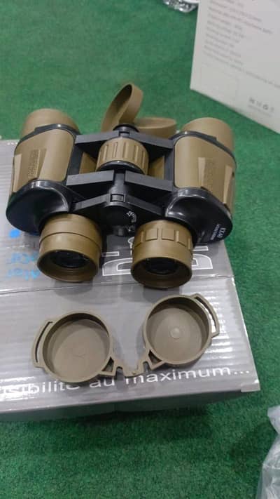 Durable Metal & Rubber Binoculars - 1 Pc for Outdoor Adventures