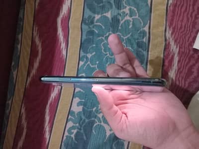 I phone 11 pro max 256 gb non pta 03191635619