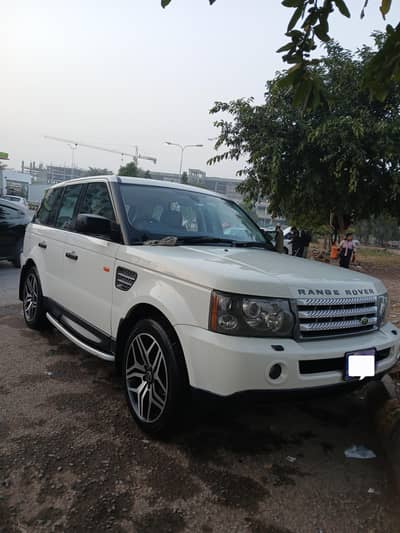 range rover sport 2.7 tdv6 diesel  engine in pristine condition.