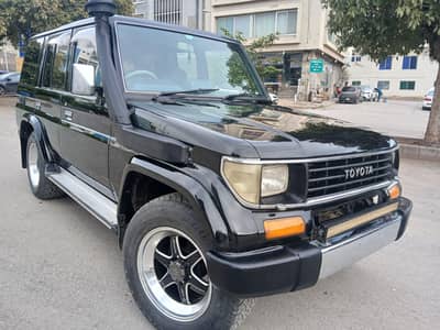 toyota landcruser prado 1kz engine in pristine condition.