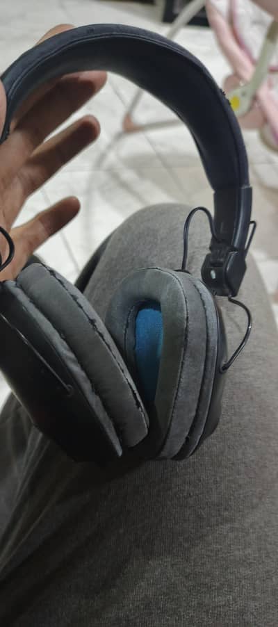 Jlab studio pro wireless headphones