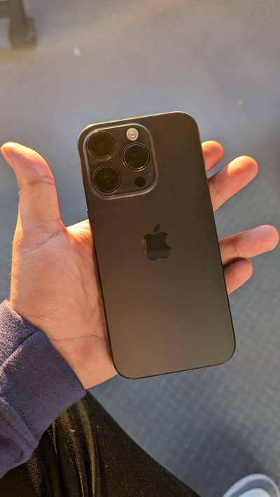 Iphone 15 Pro Waterpack 88 bh for sale all ok 9.9/10 condition