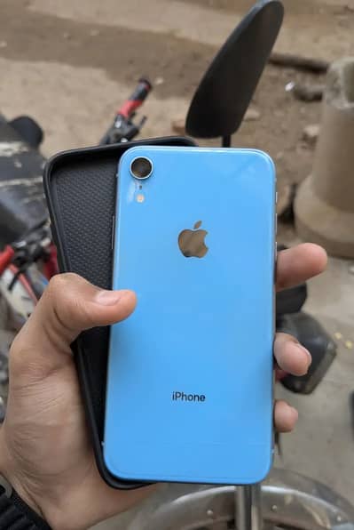 Iphone XR (Factory unlock) Blue colour 64gb