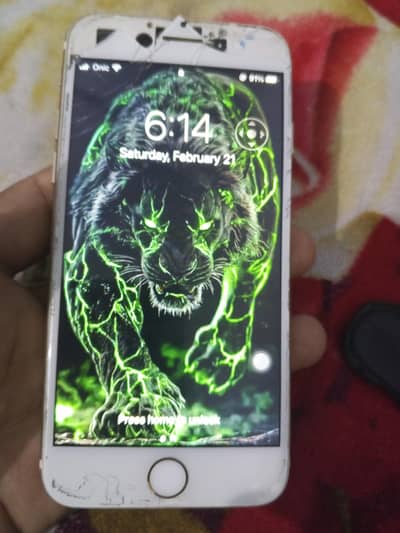 iphone 7 32gb pta approved hai. exchange possible