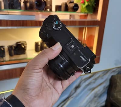 Sony a6500 4k (Sony 16-50mm oss lense) (Mirrorless camera)