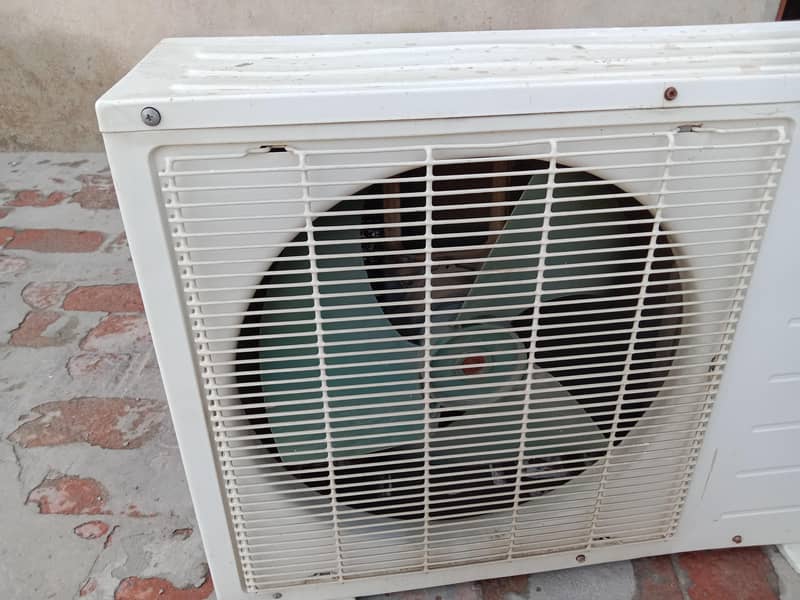 Orient split AC 1 ton 0